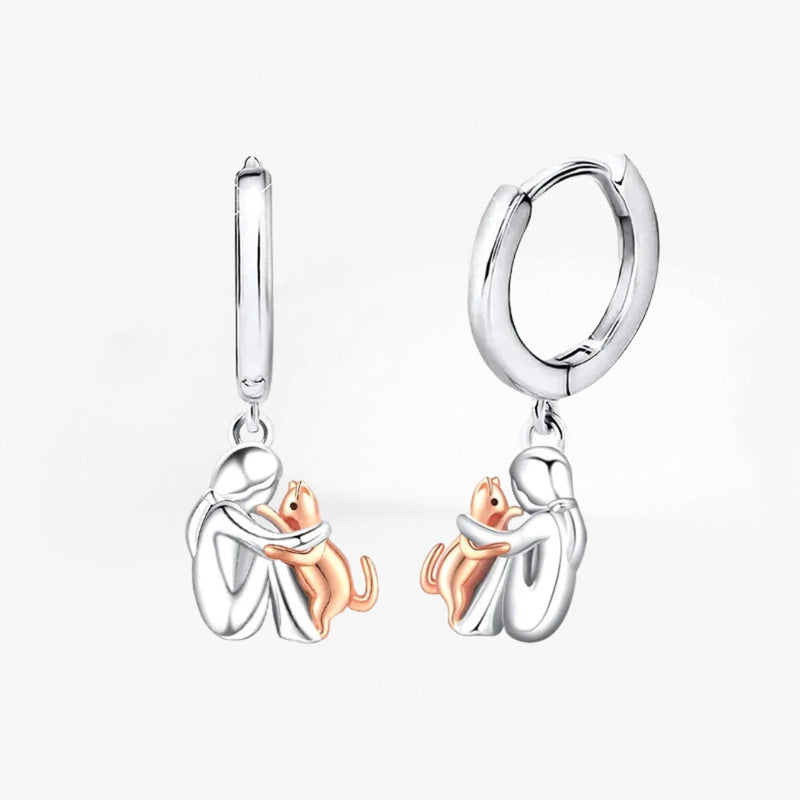 Charlotte & Ivy | Cat Embrace Earring (Round Closure)